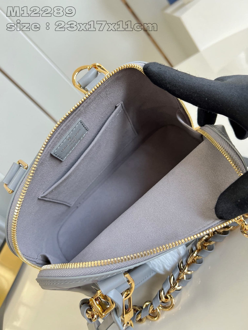 Louis Vuitton M12561 Alma BB