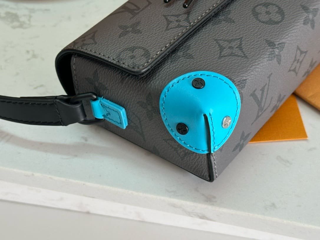 Louis Vuitton M11496 Steamer Wearable Punge