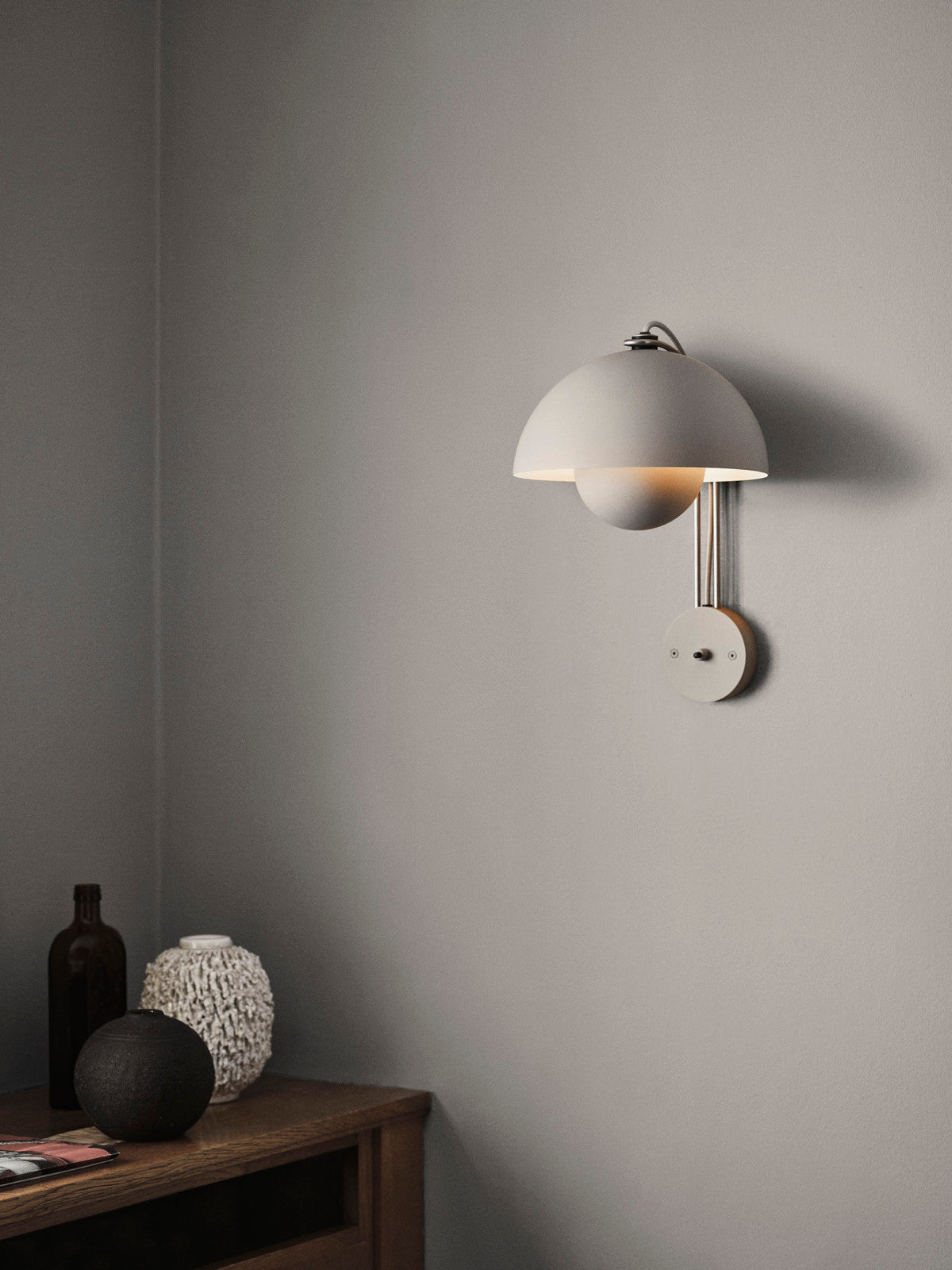 Flowerpot VP8 Vegglampe
