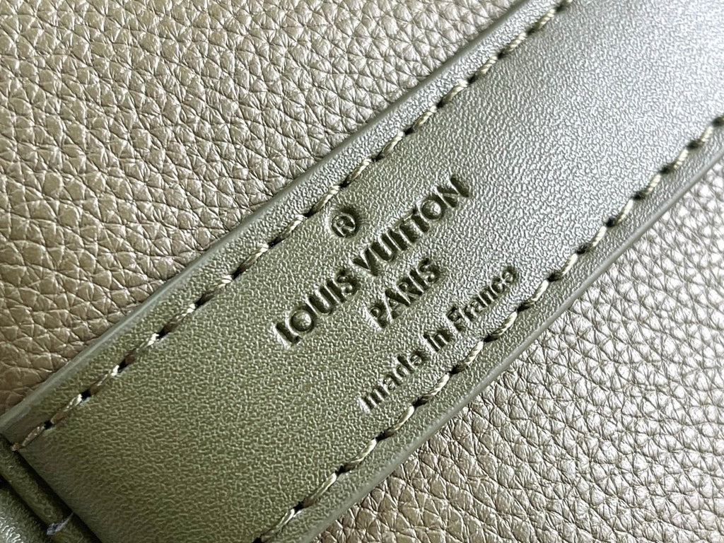 Louis Vuitton M21536 Keepall Bandoulière 50