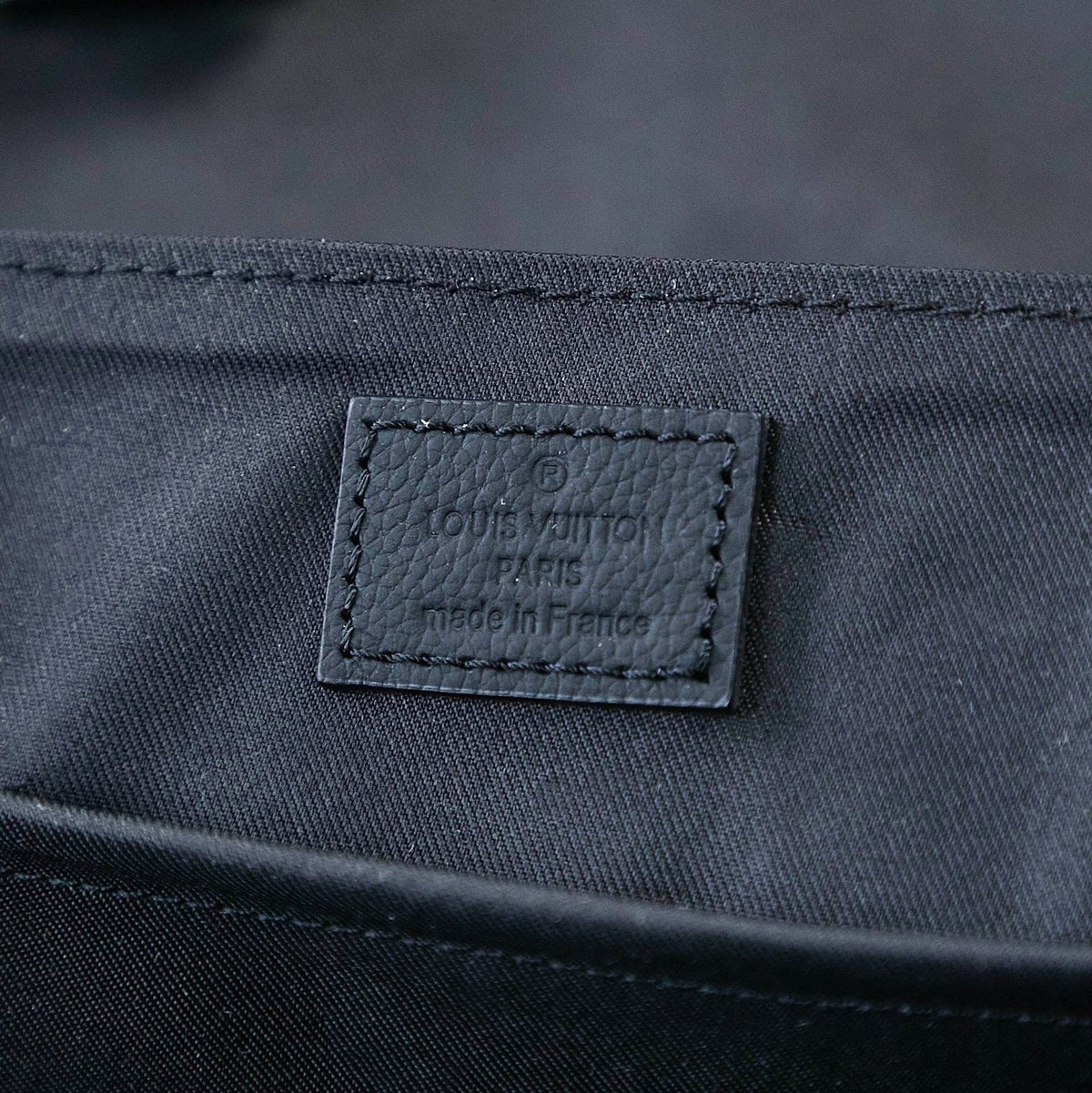 Louis Vuitton M25121 Messenger Voyager PM