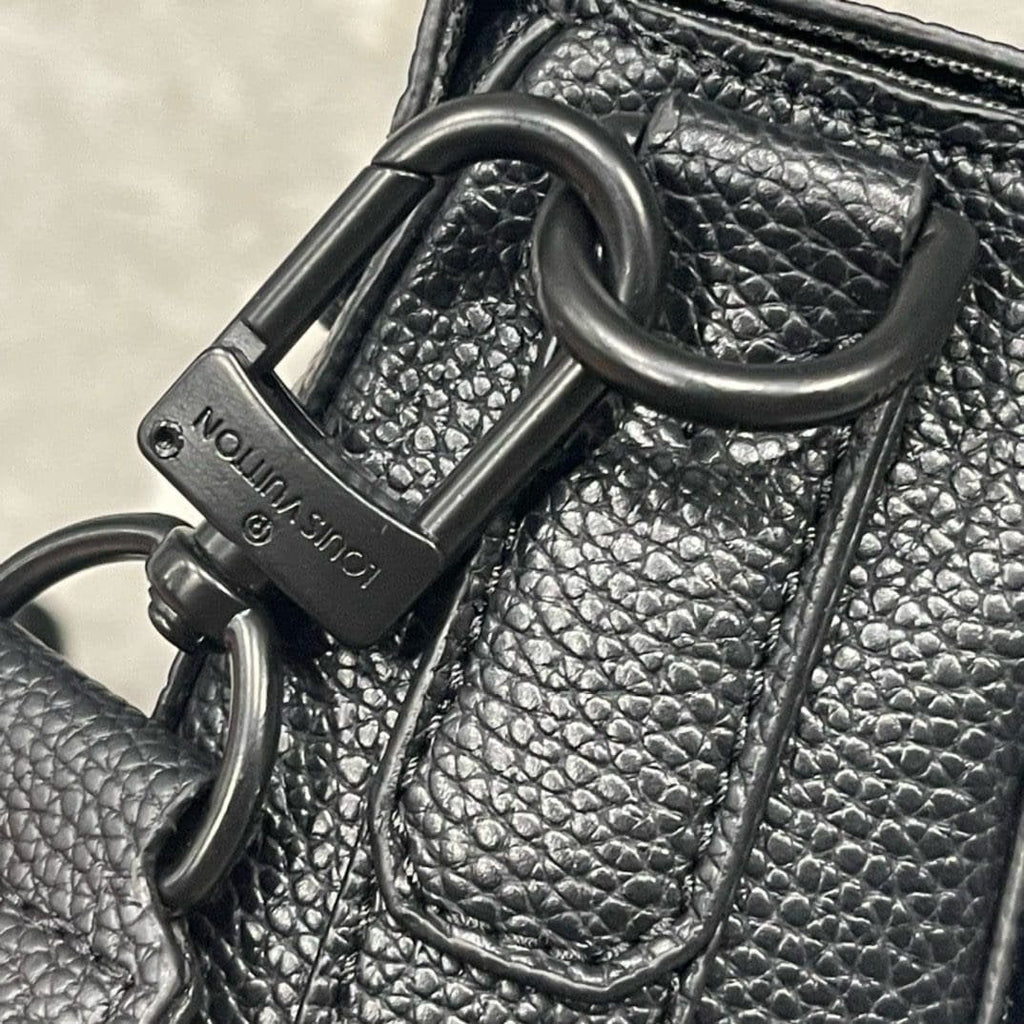 Louis Vuitton M24769 TAKEOFF Small Messenger Bag