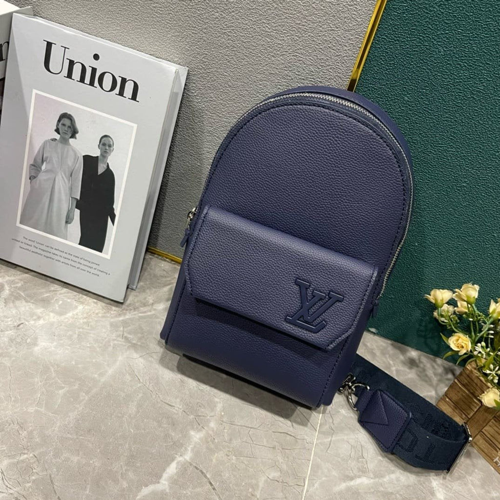 Louis Vuitton M11601 Pilot Slingbag