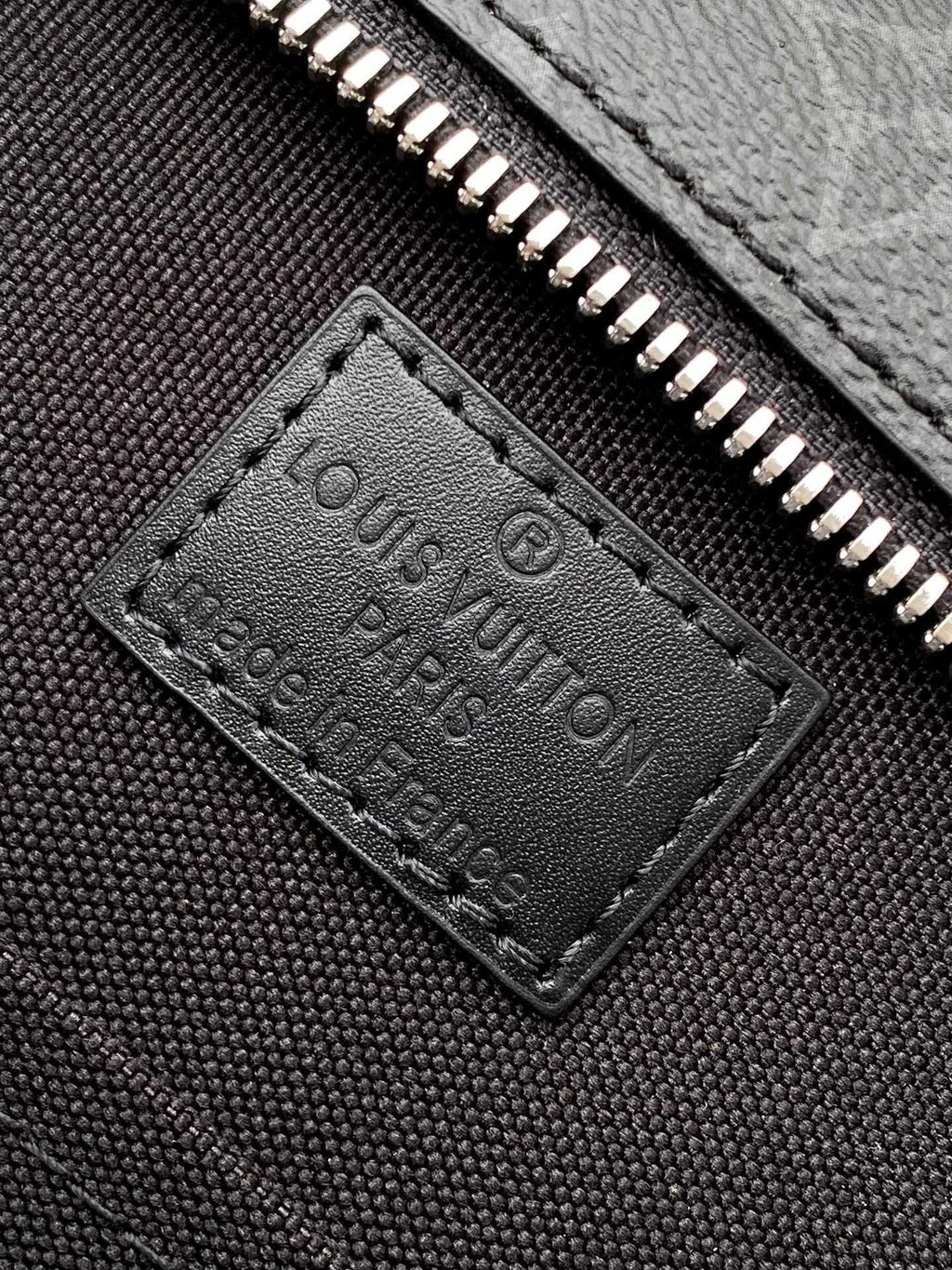 Louis Vuitton M11742 Sac Plat Horizontal Zippe