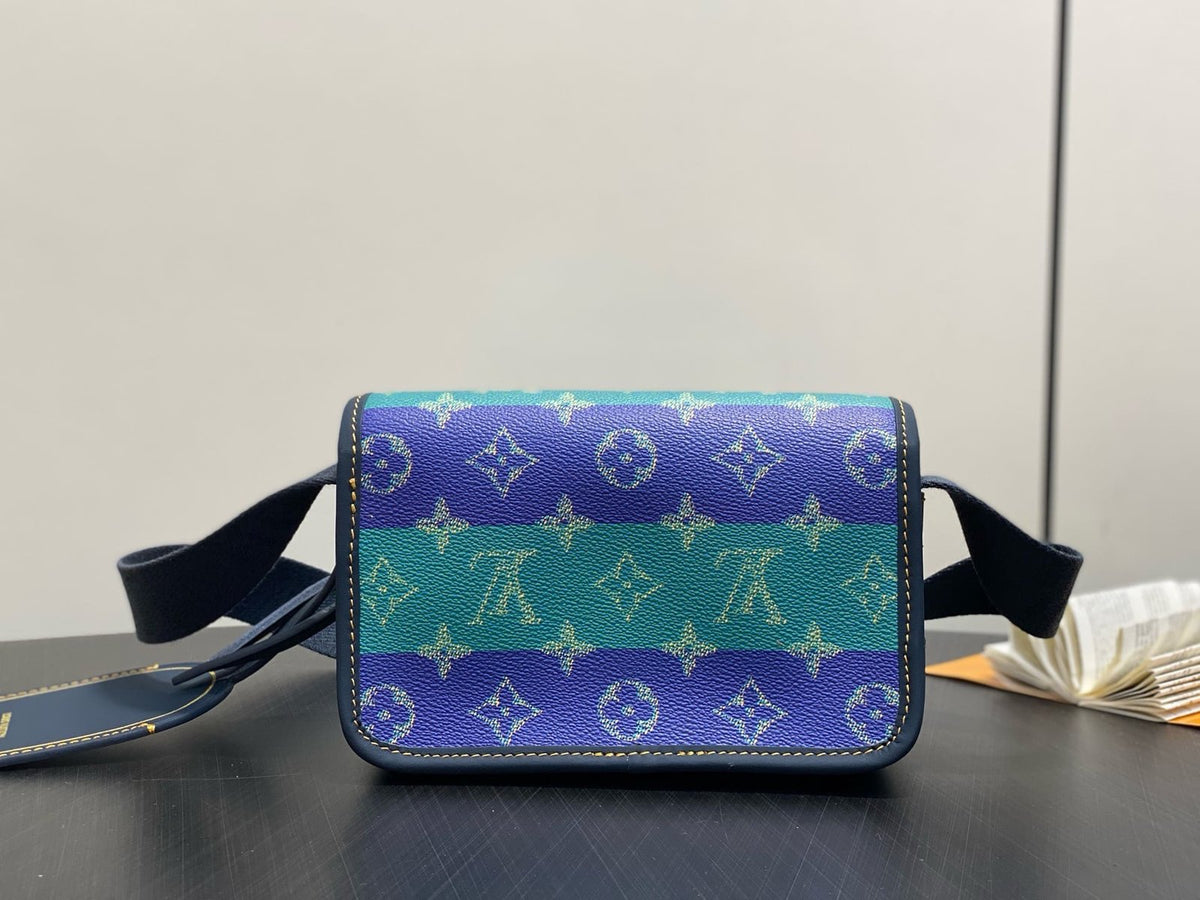 Louis Vuitton M15173 Bosphore Wearable Punge