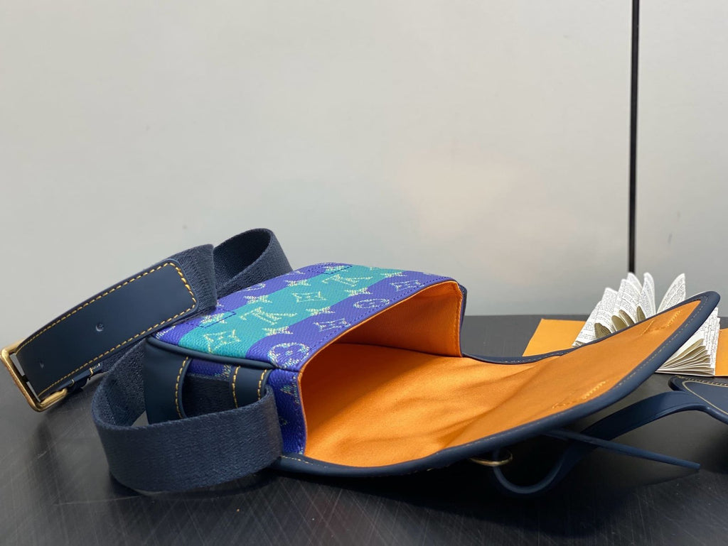 Louis Vuitton M15173 Bosphore Wearable Punge