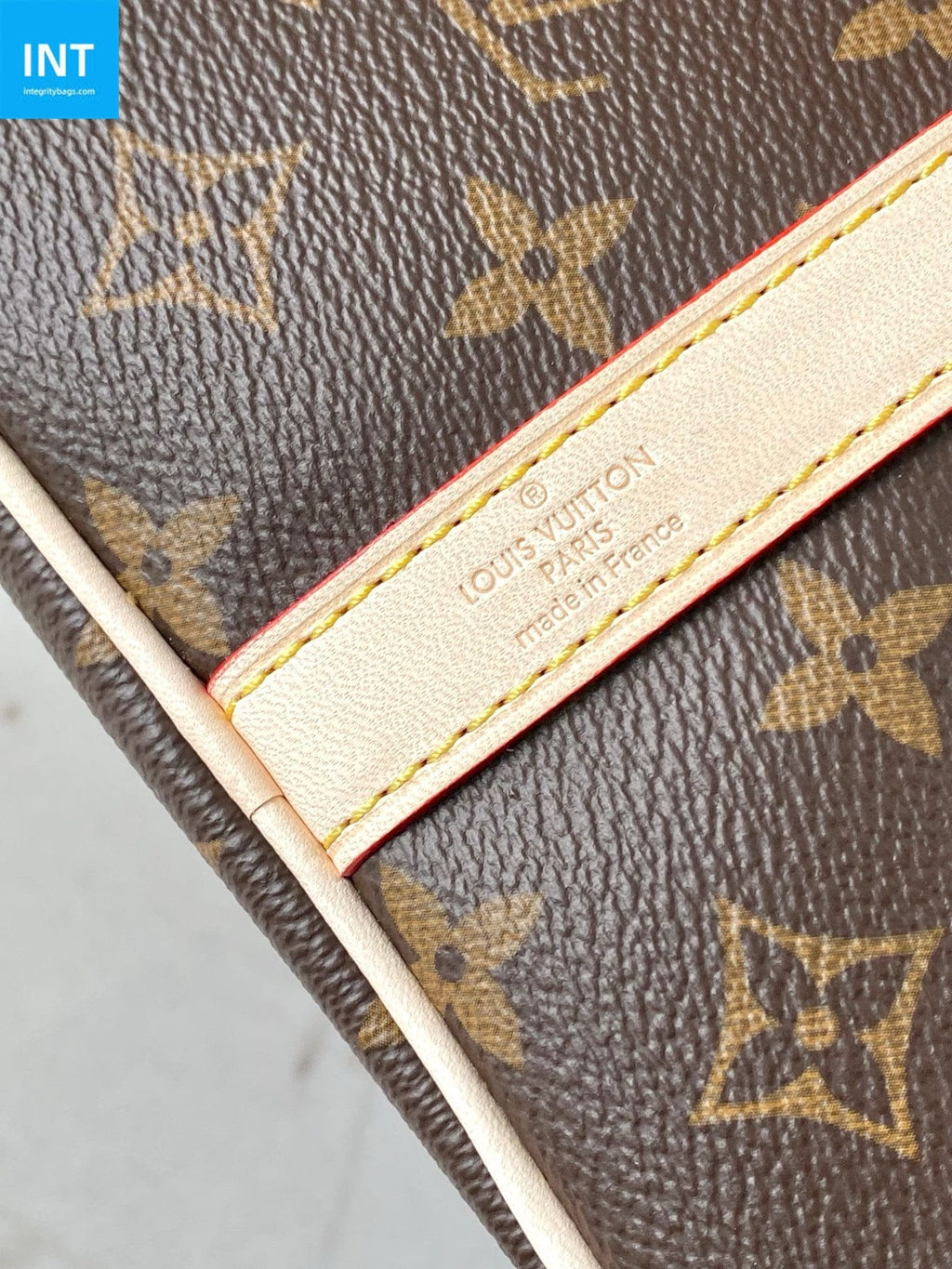 Louis Vuitton M46981 Speedy Bandoulière 35