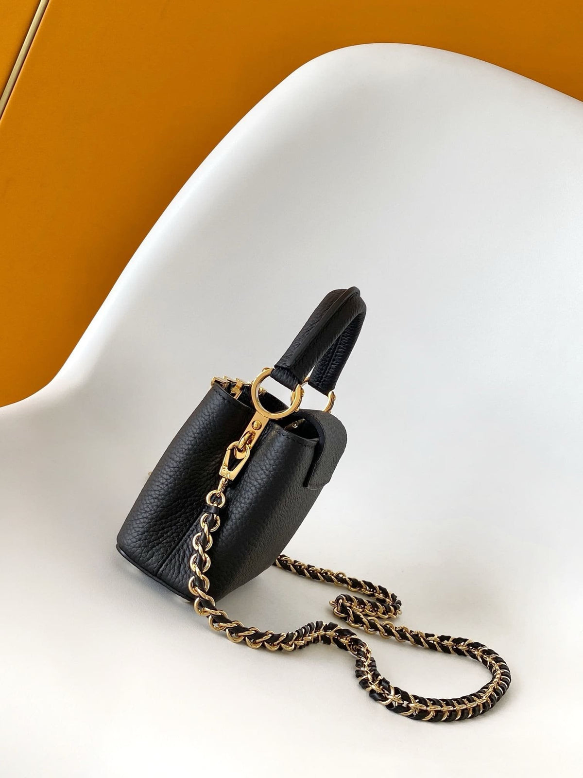 Louis Vuitton M10166 Capucines Nano