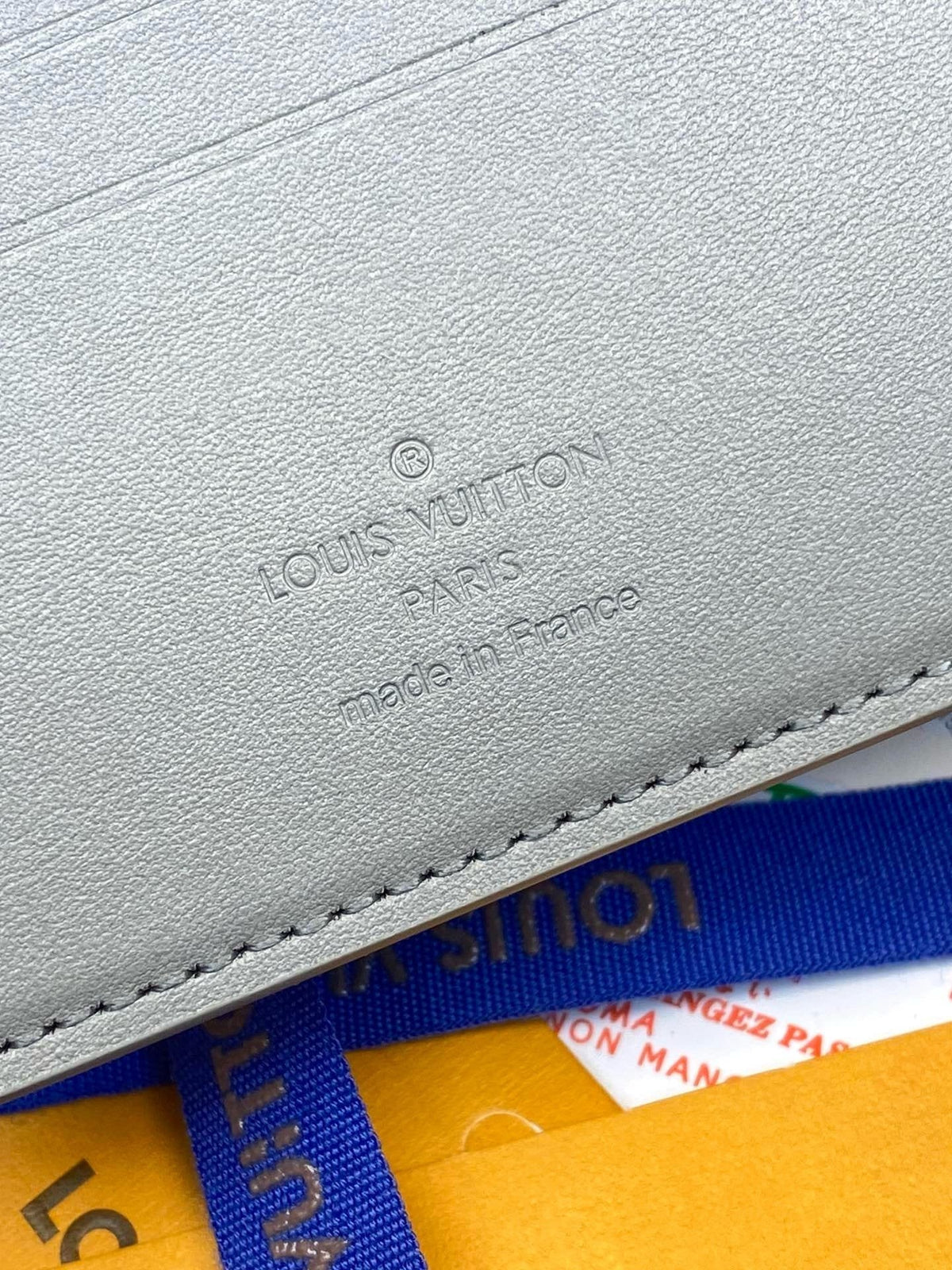 Louis Vuitton M81383 Multiple Punge