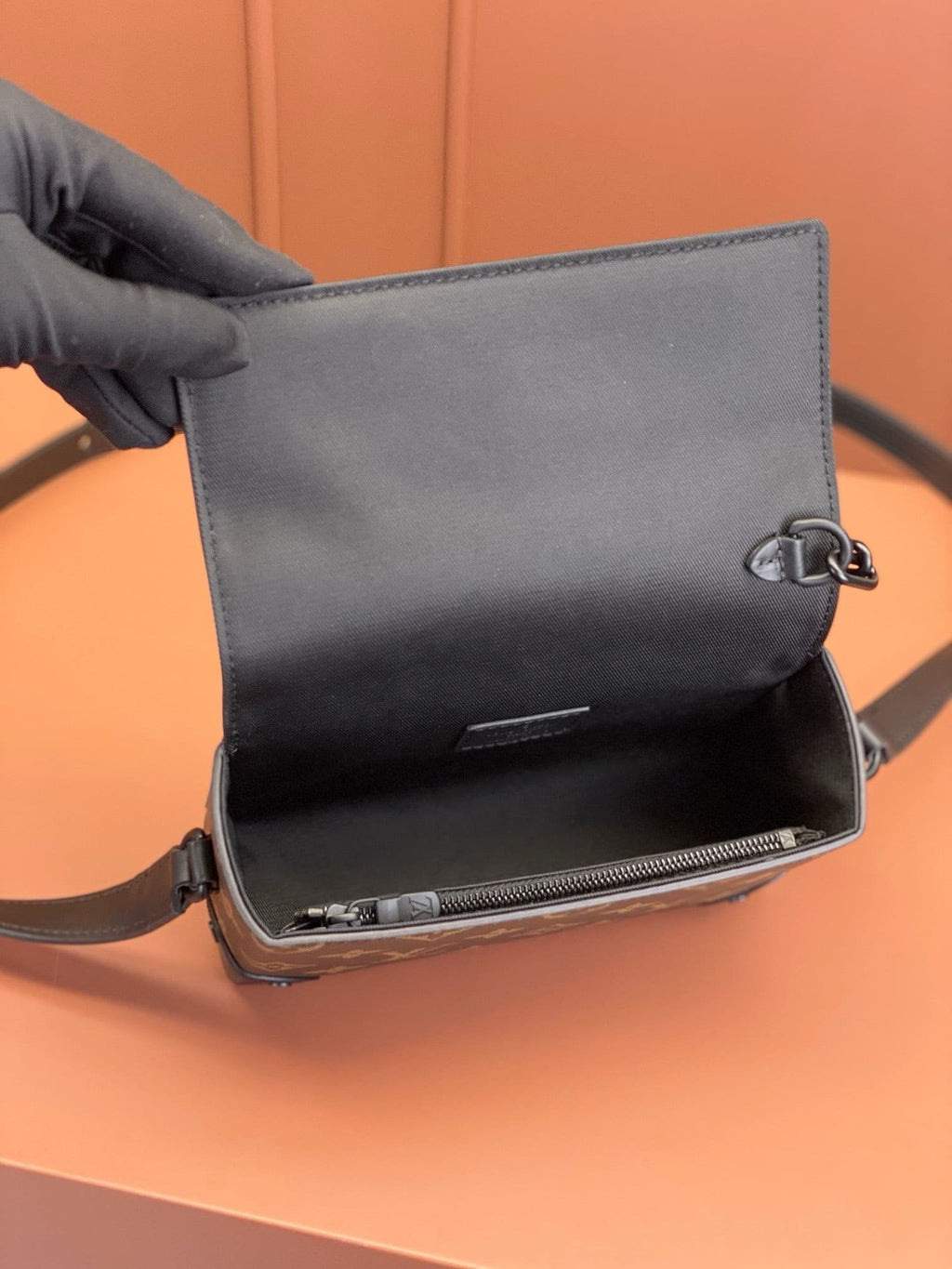 Louis Vuitton M83613 Steamer Wearable Punge