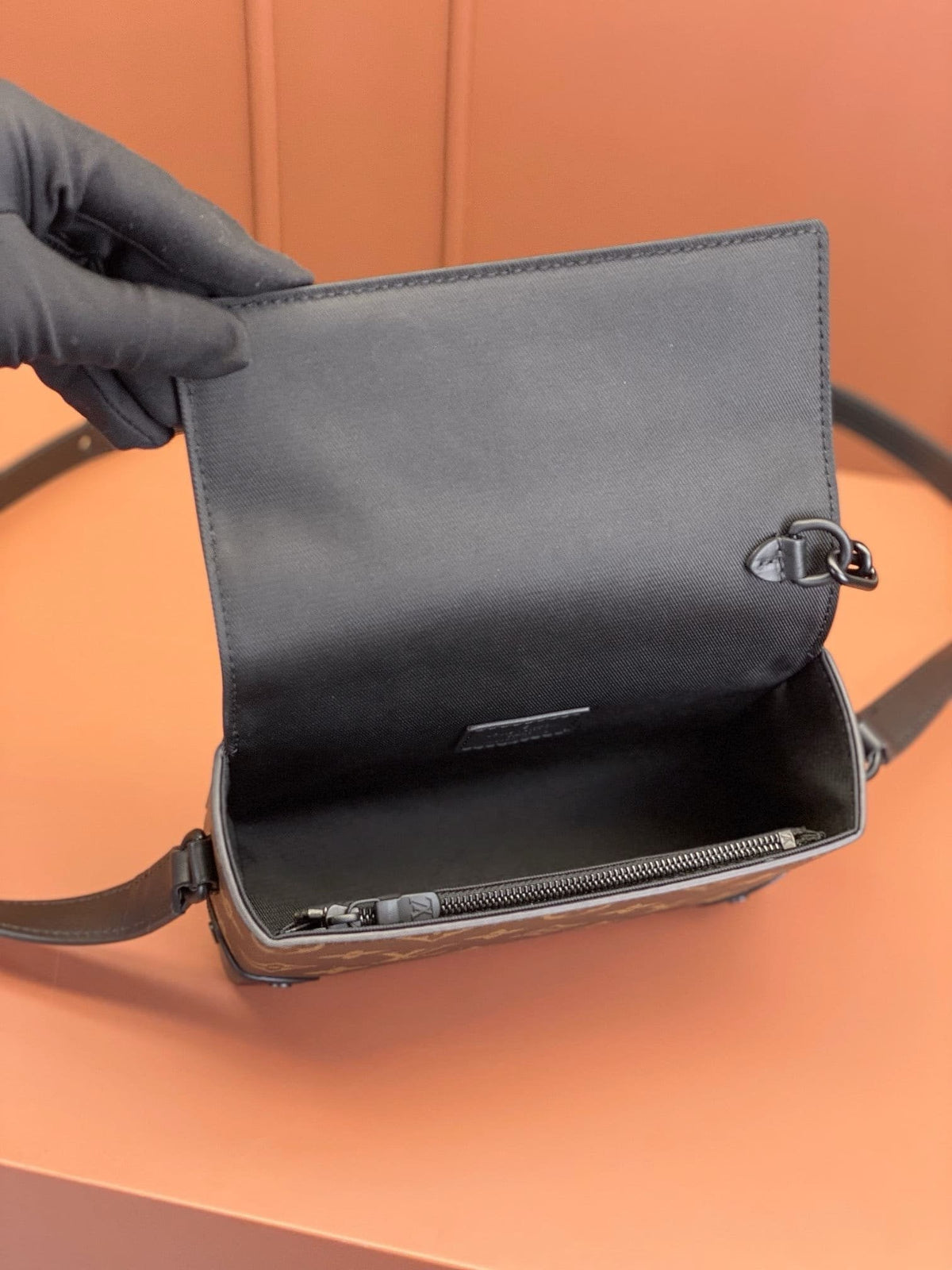 Louis Vuitton M83613 Steamer Wearable Punge