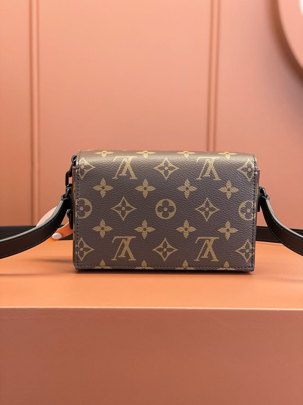 Louis Vuitton M83613 Steamer Wearable Punge