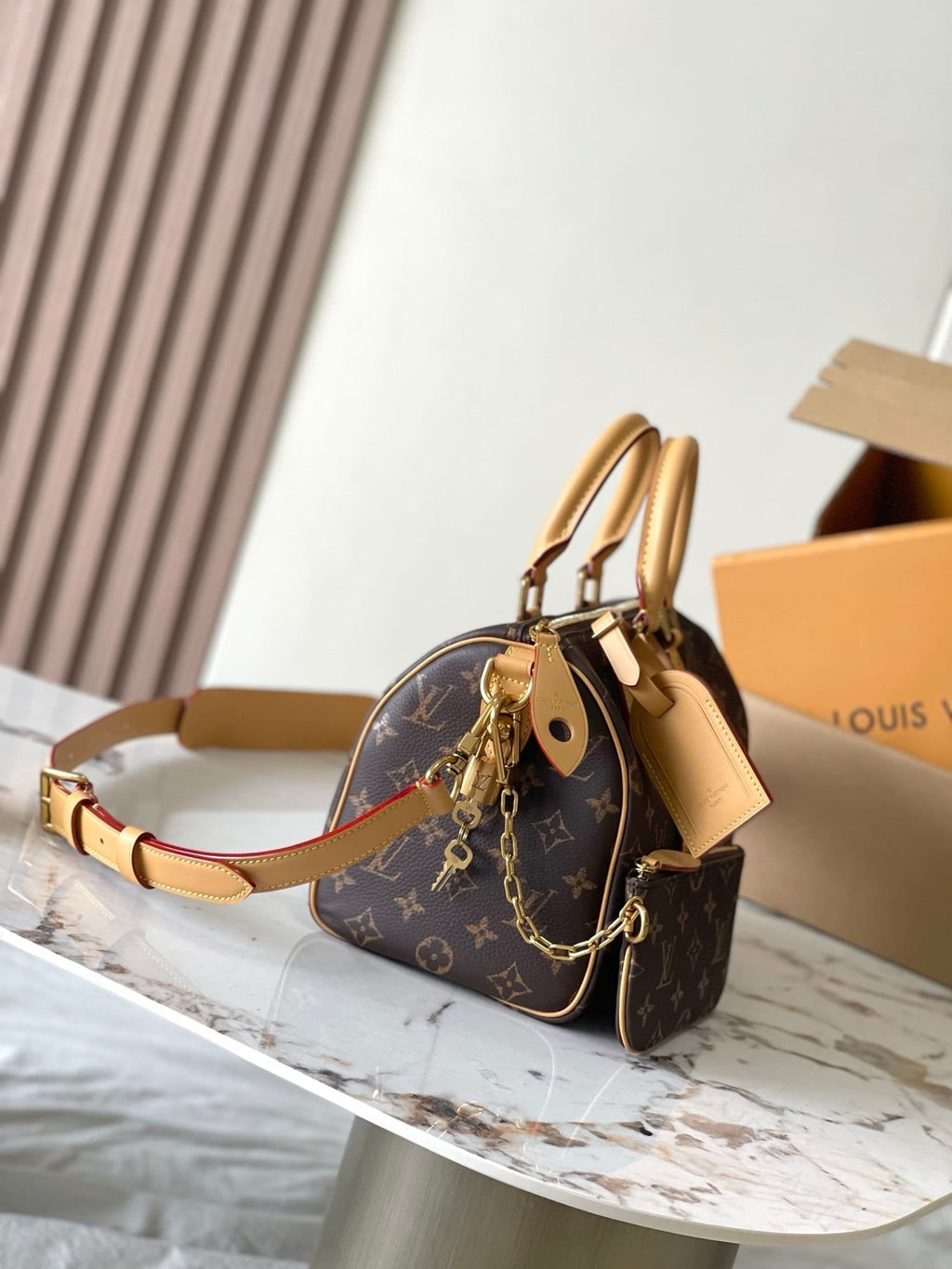 Louis Vuitton M24443 Speedy P9 Bandoulière 25