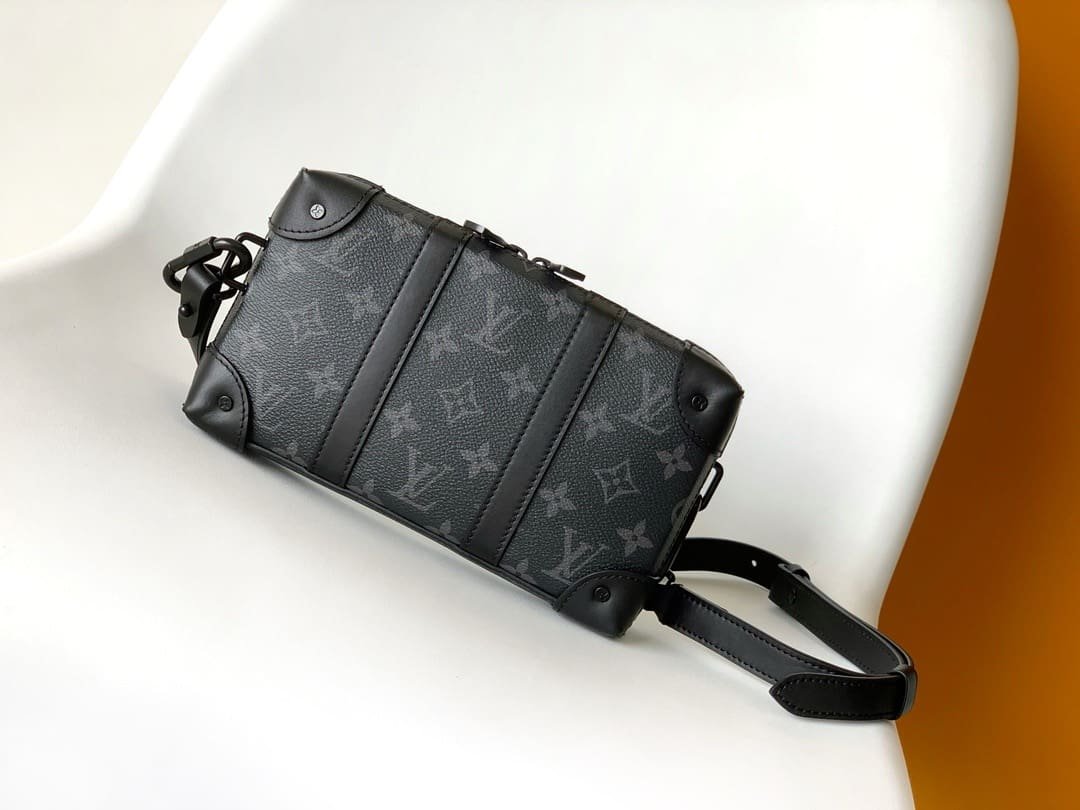 Louis Vuitton M69838 Soft Trunk Punge