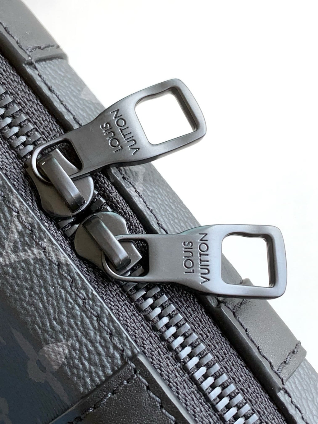 Louis Vuitton M69838 Soft Trunk Punge