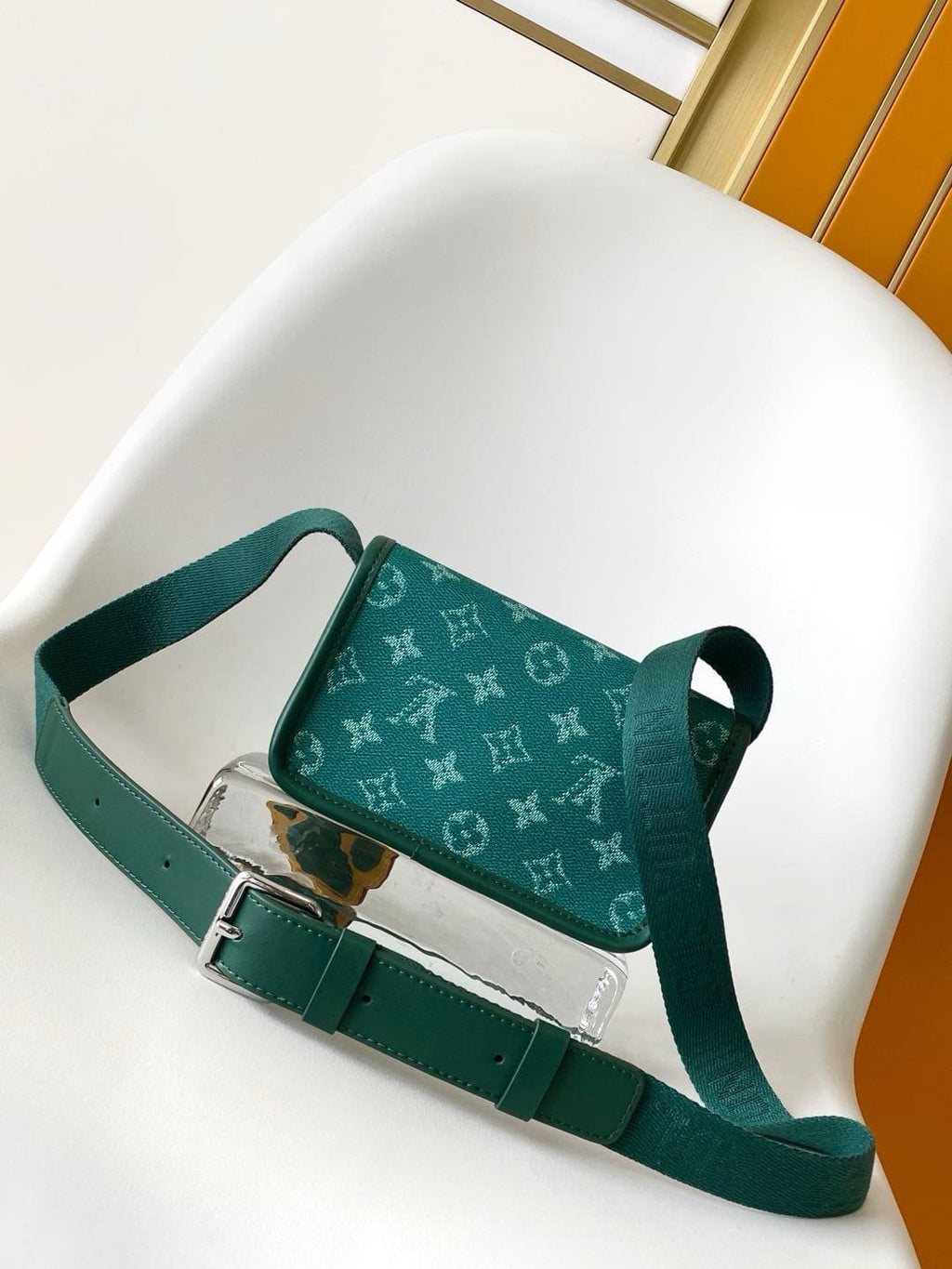 Louis Vuitton M12637 Bosphore Wearable Punge
