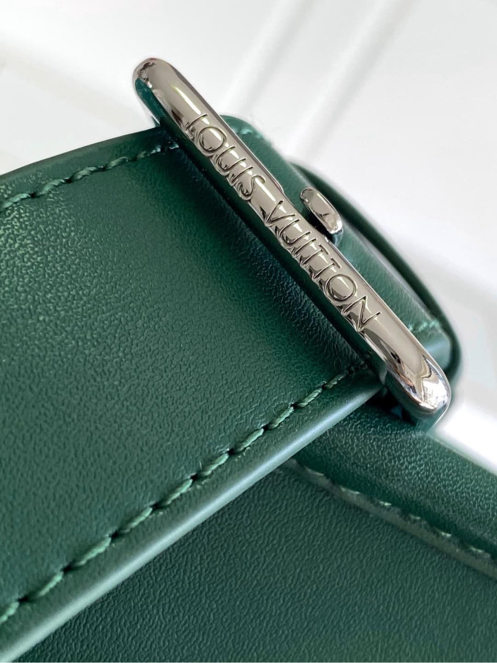 Louis Vuitton M12637 Bosphore Wearable Punge