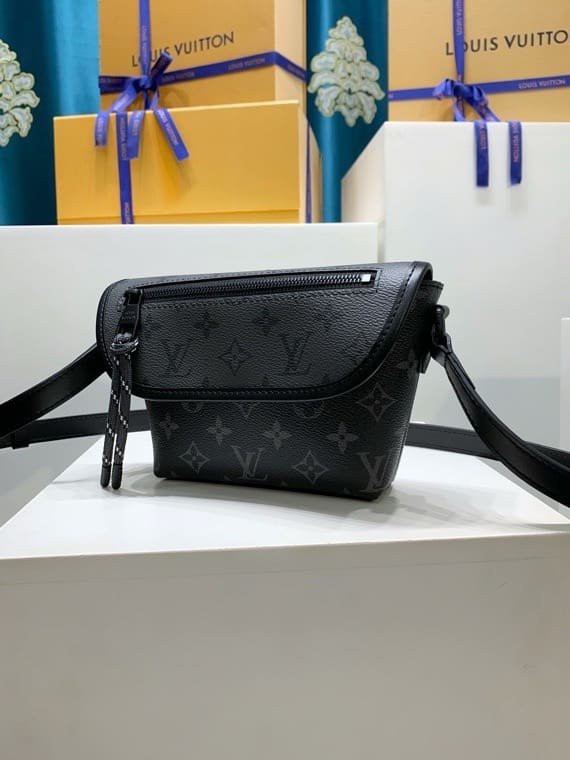 Louis Vuitton M12806 Pulse Wearable Punge