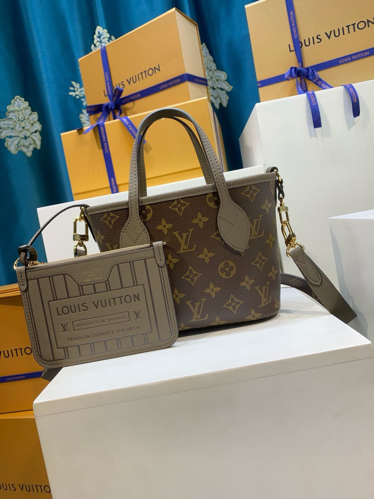Louis Vuitton M12109 Neverfull Bandoulière Inside Out BB (top quality)
