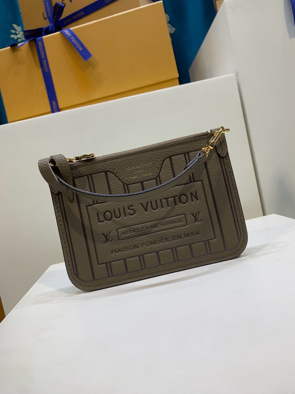 Louis Vuitton M12109 Neverfull Bandoulière Inside Out BB