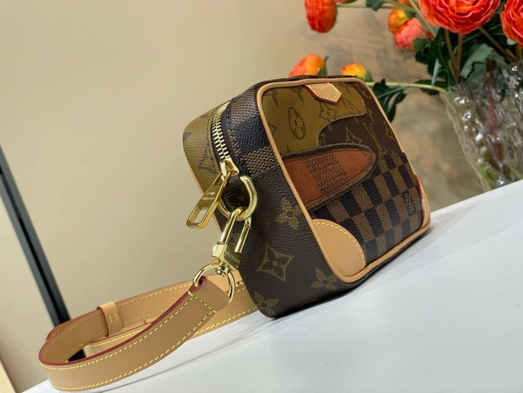 Louis Vuitton M26020 Trocadéro Wearable Punge