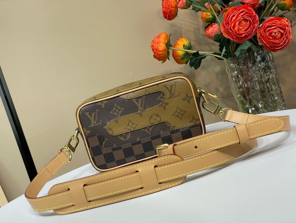 Louis Vuitton M26020 Trocadéro Wearable Punge