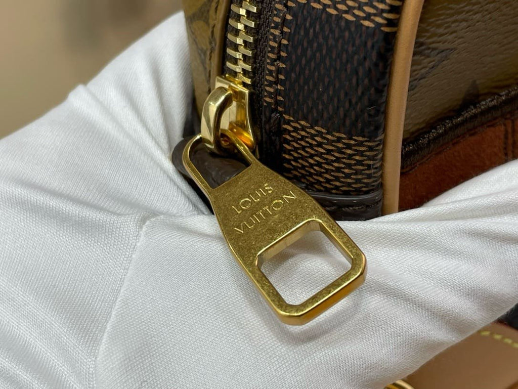 Louis Vuitton M26020 Trocadéro Wearable Punge