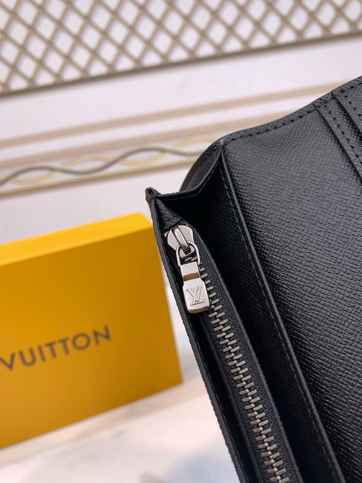 Louis Vuitton M61697 Brazza Punge