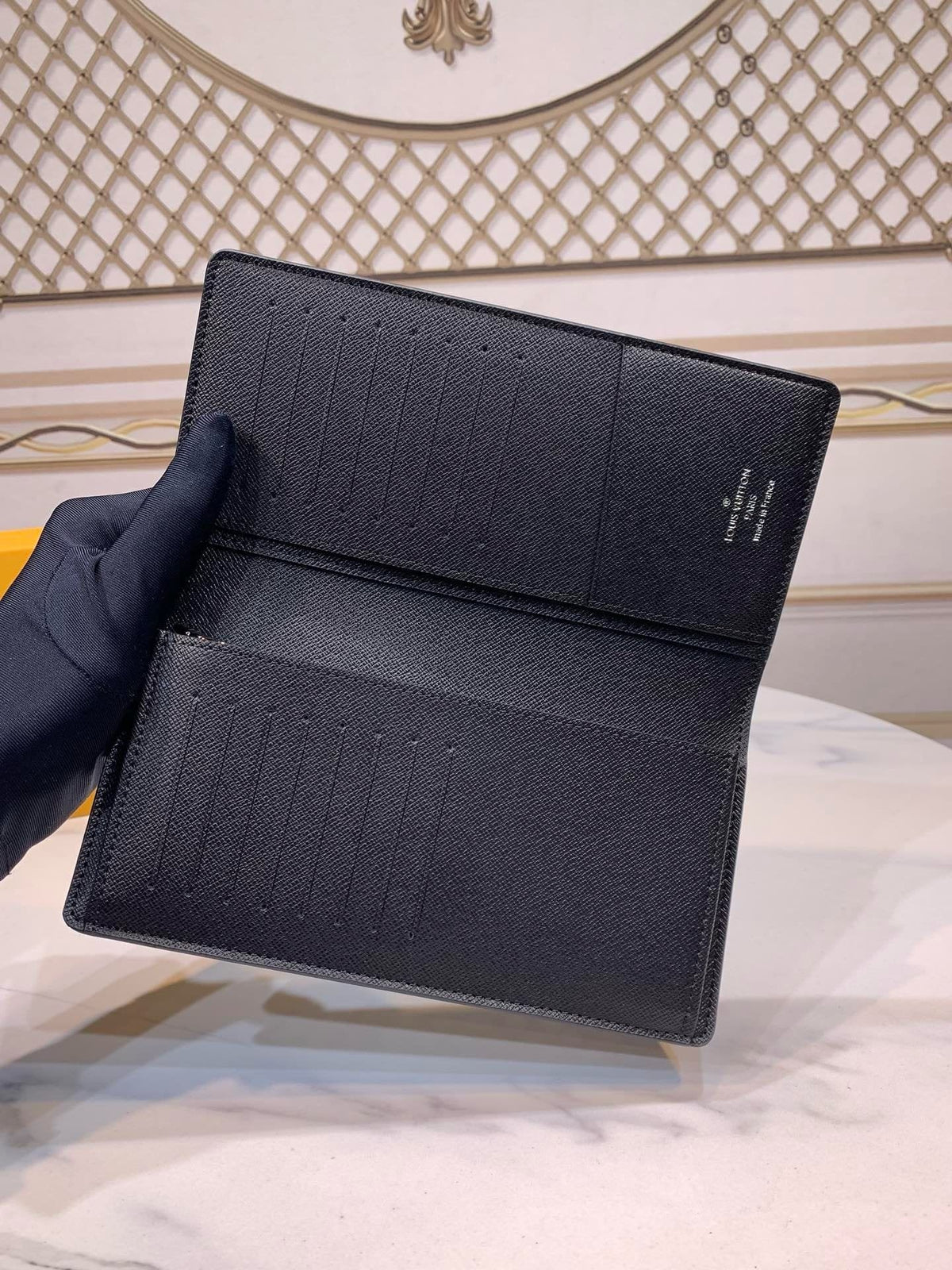 Louis Vuitton M61697 Brazza Punge