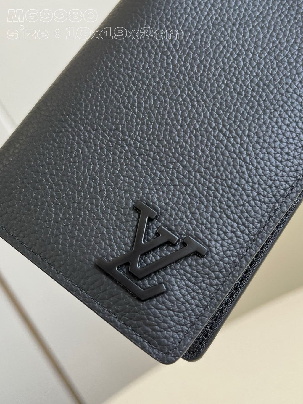 Louis Vuitton M69980 Brazza Punge