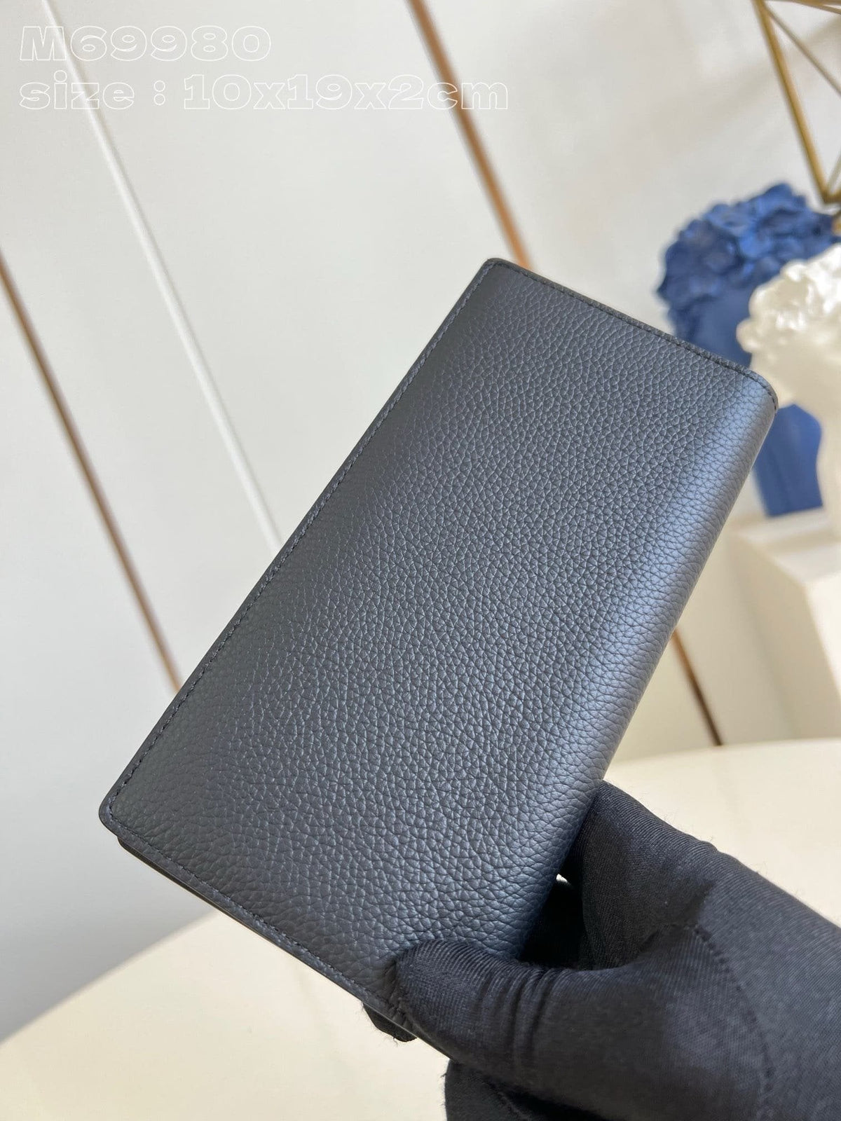 Louis Vuitton M69980 Brazza Punge