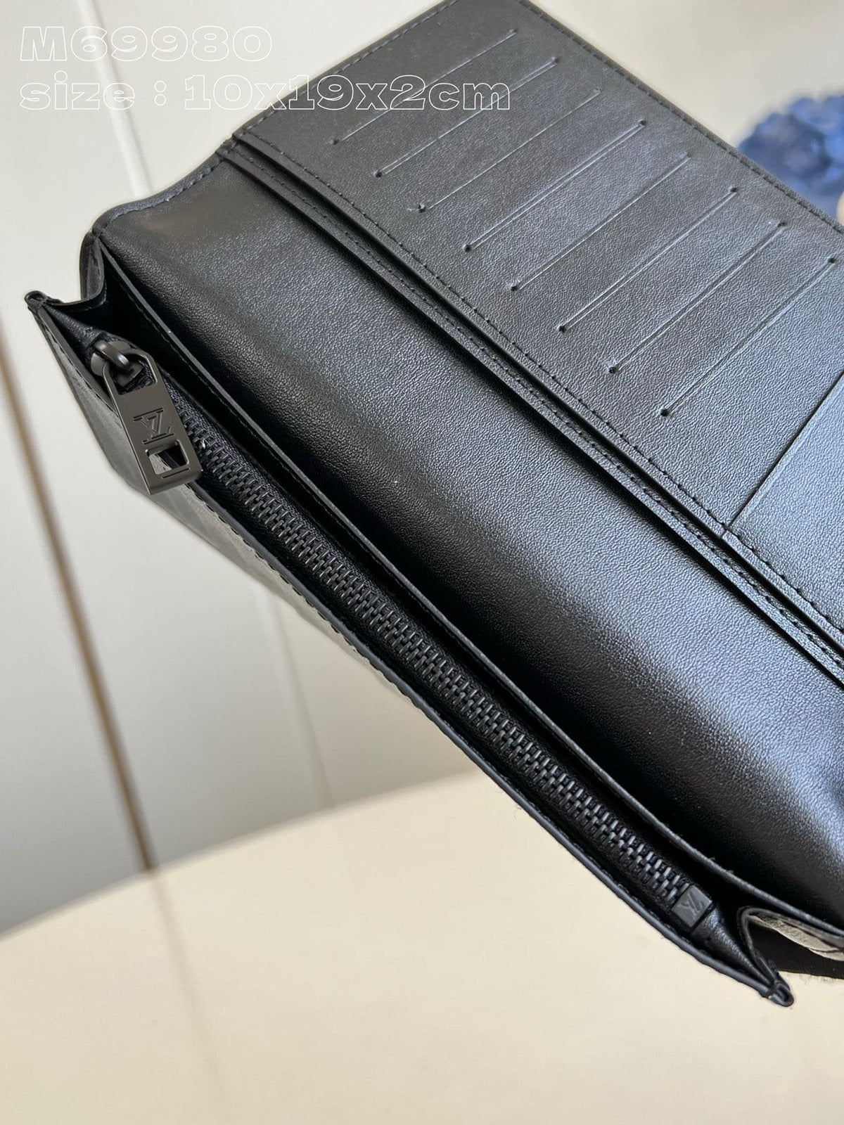 Louis Vuitton M69980 Brazza Punge