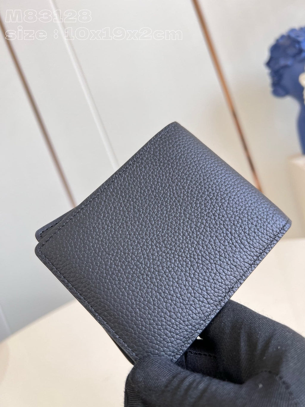 Louis Vuitton M83128 Slender Punge