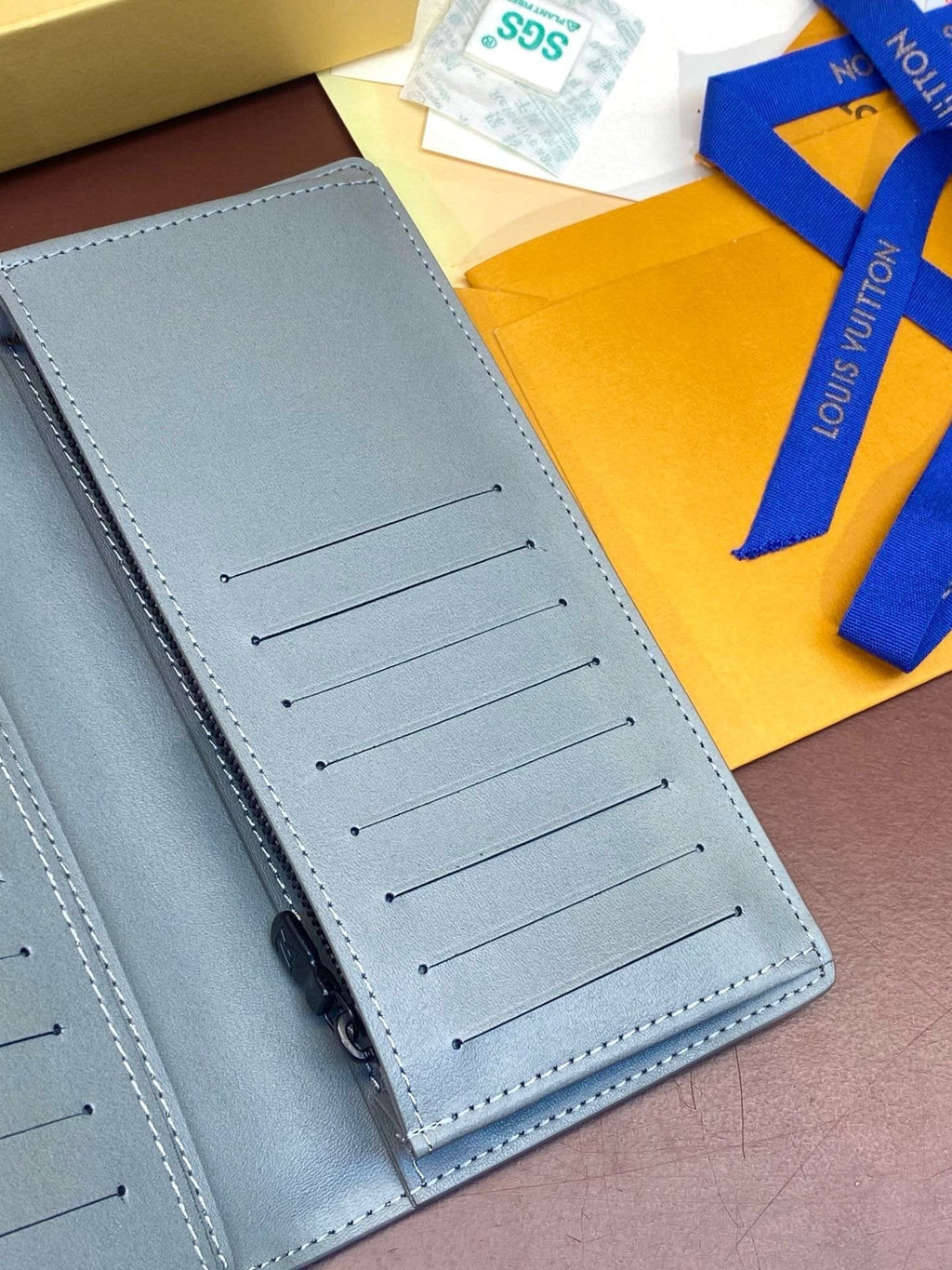 Louis Vuitton M81335 Brazza Punge