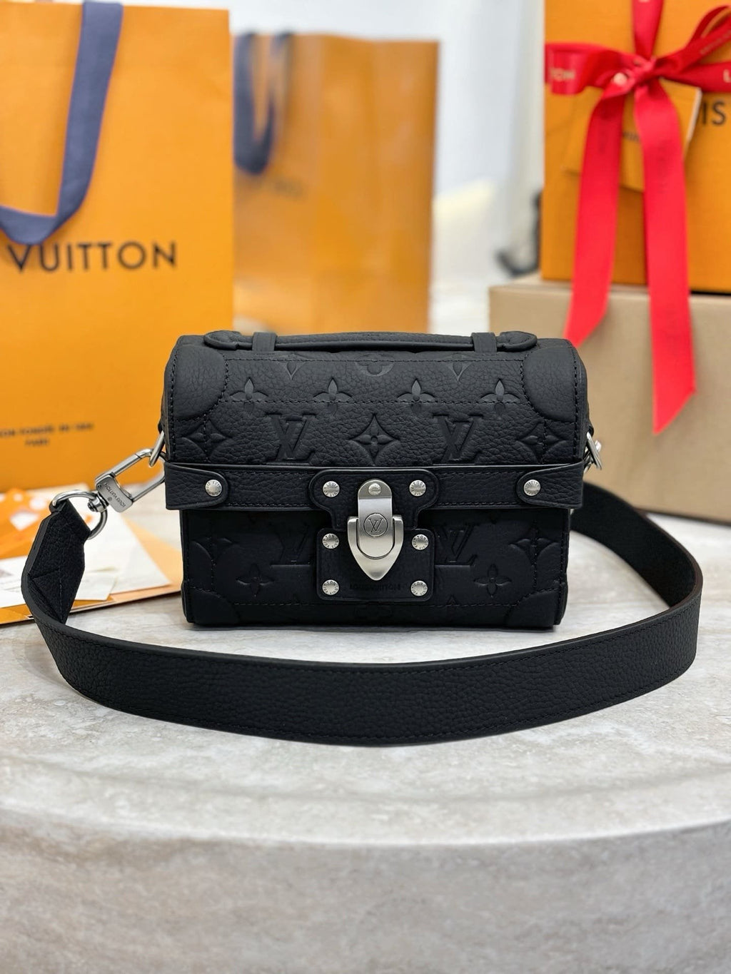 Louis Vuitton M13871 Soul Trunk