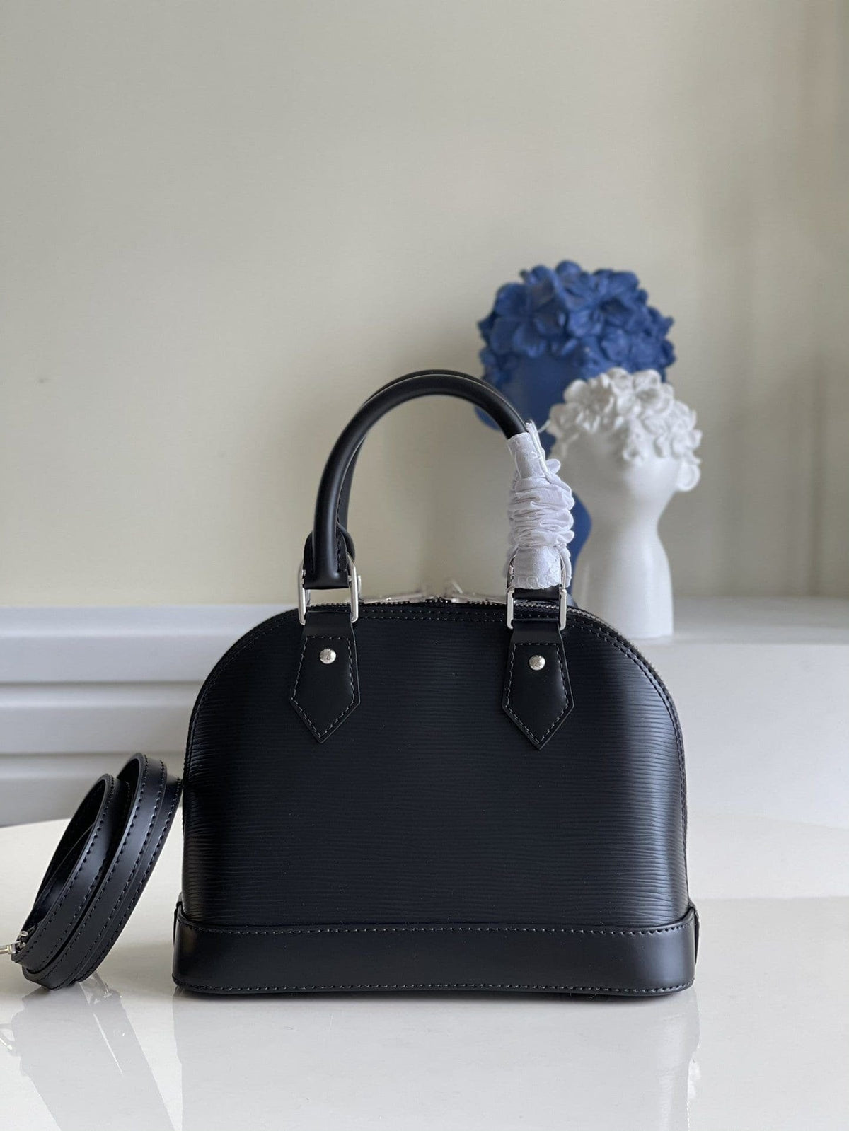 Louis Vuitton M40302 Alma PM