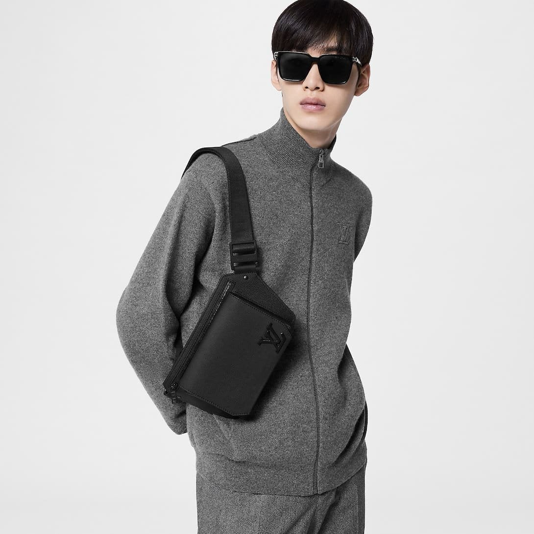 Louis Vuitton M57081 TAKEOFF Skuldertaske