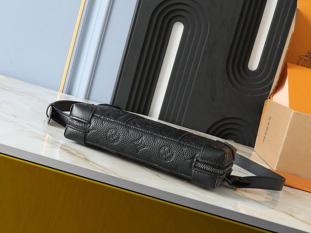Louis Vuitton M80224 Soft Trunk Punge