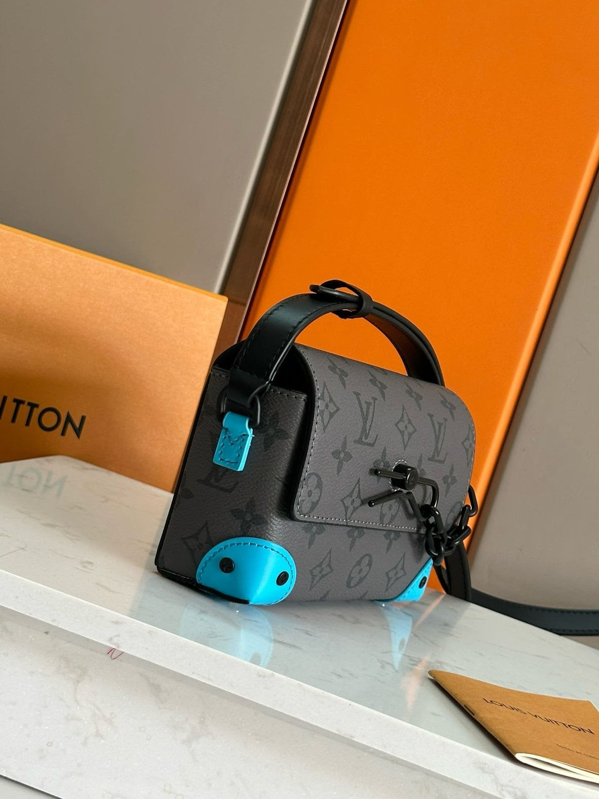 Louis Vuitton M11496 Steamer Wearable Punge