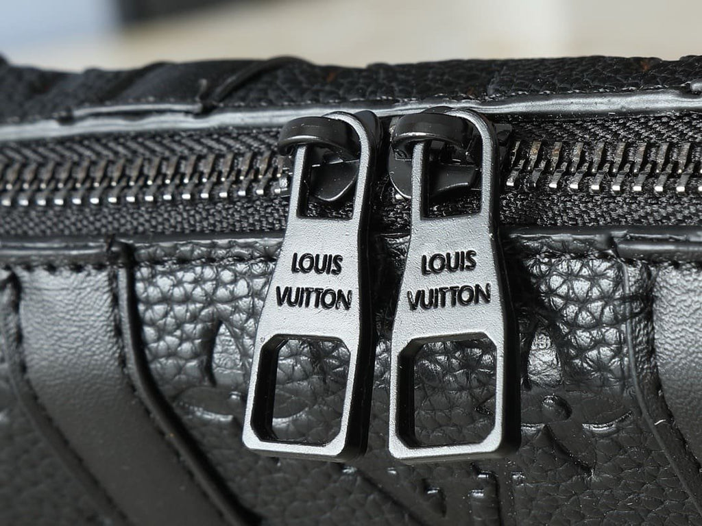 Louis Vuitton M80224 Soft Trunk Punge