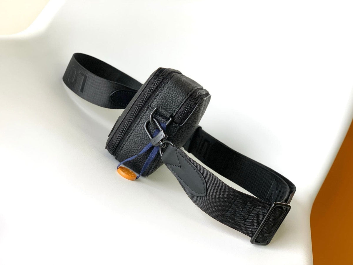 Louis Vuitton M59161 Alpha Wearable Punge