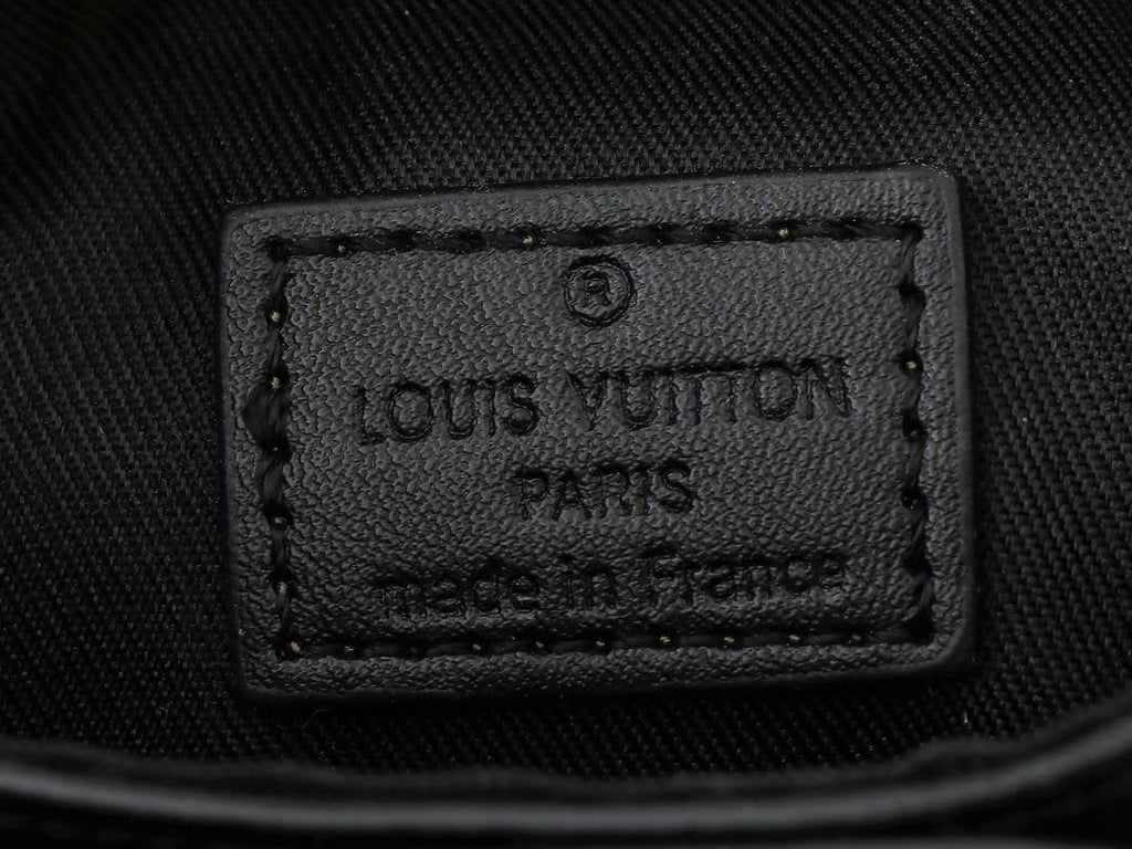 Louis Vuitton M82252 S-Lock Vertical Wearable Punge