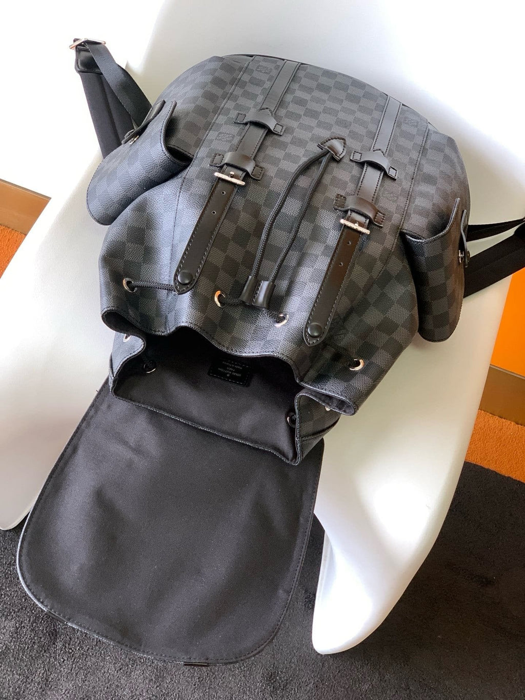 Louis Vuitton N41379 Christopher MM
