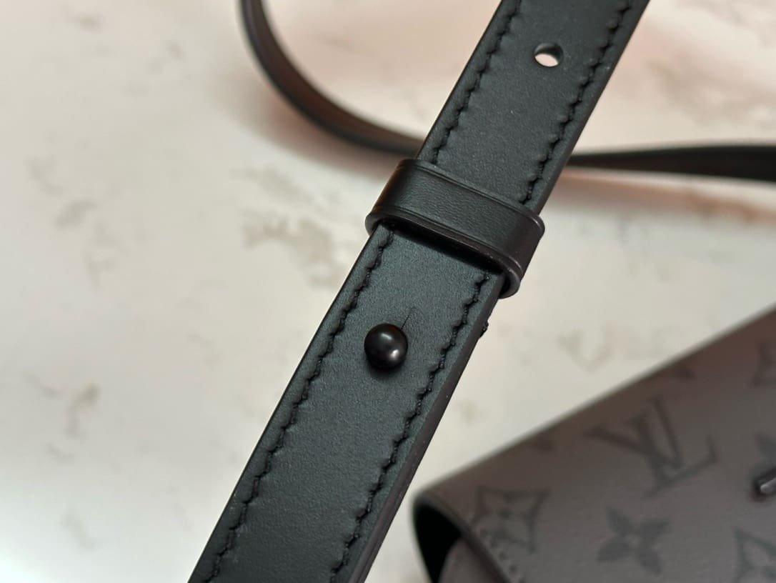 Louis Vuitton M11496 Steamer Wearable Punge