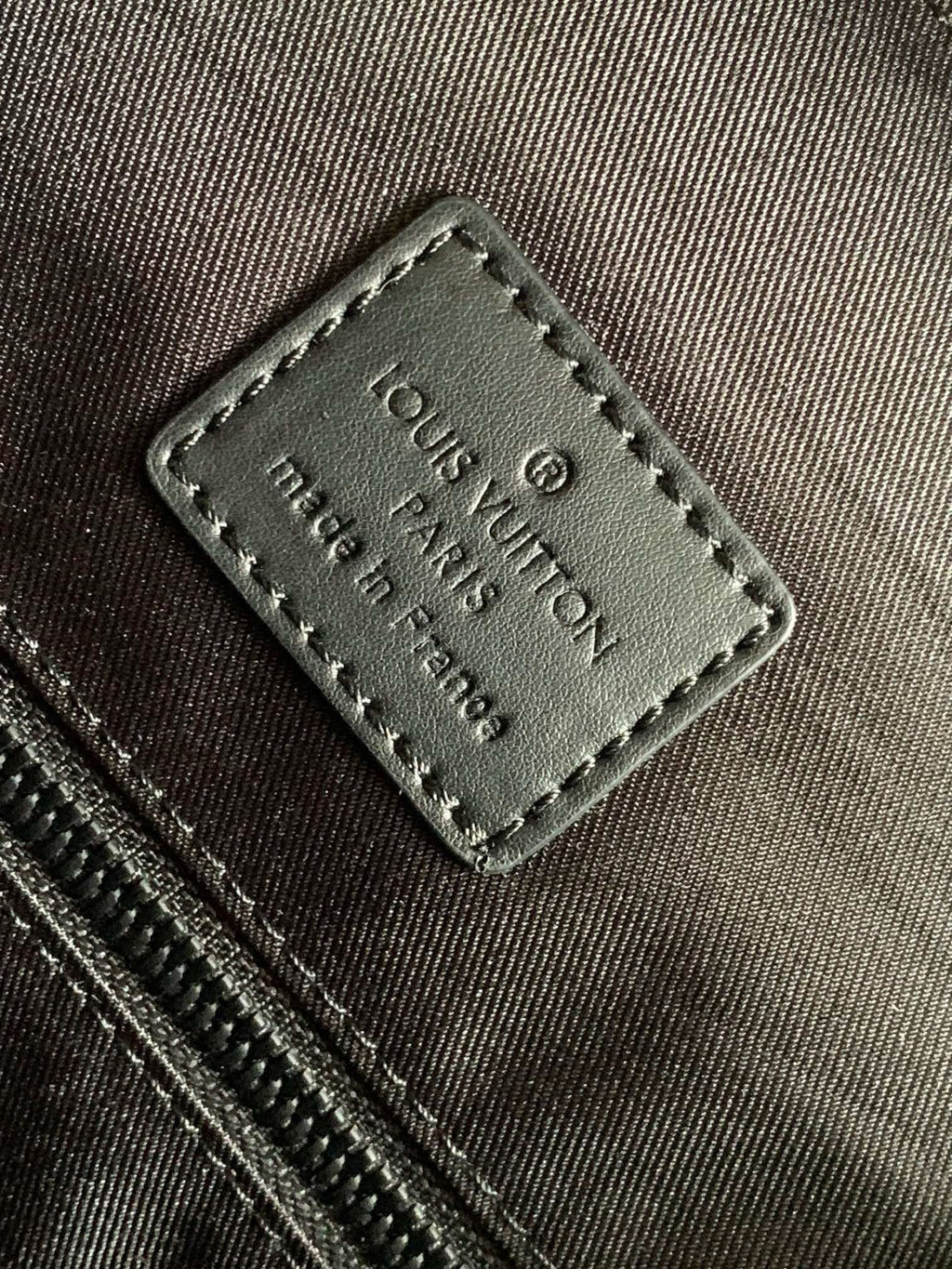 Louis Vuitton M55699 Christopher MM