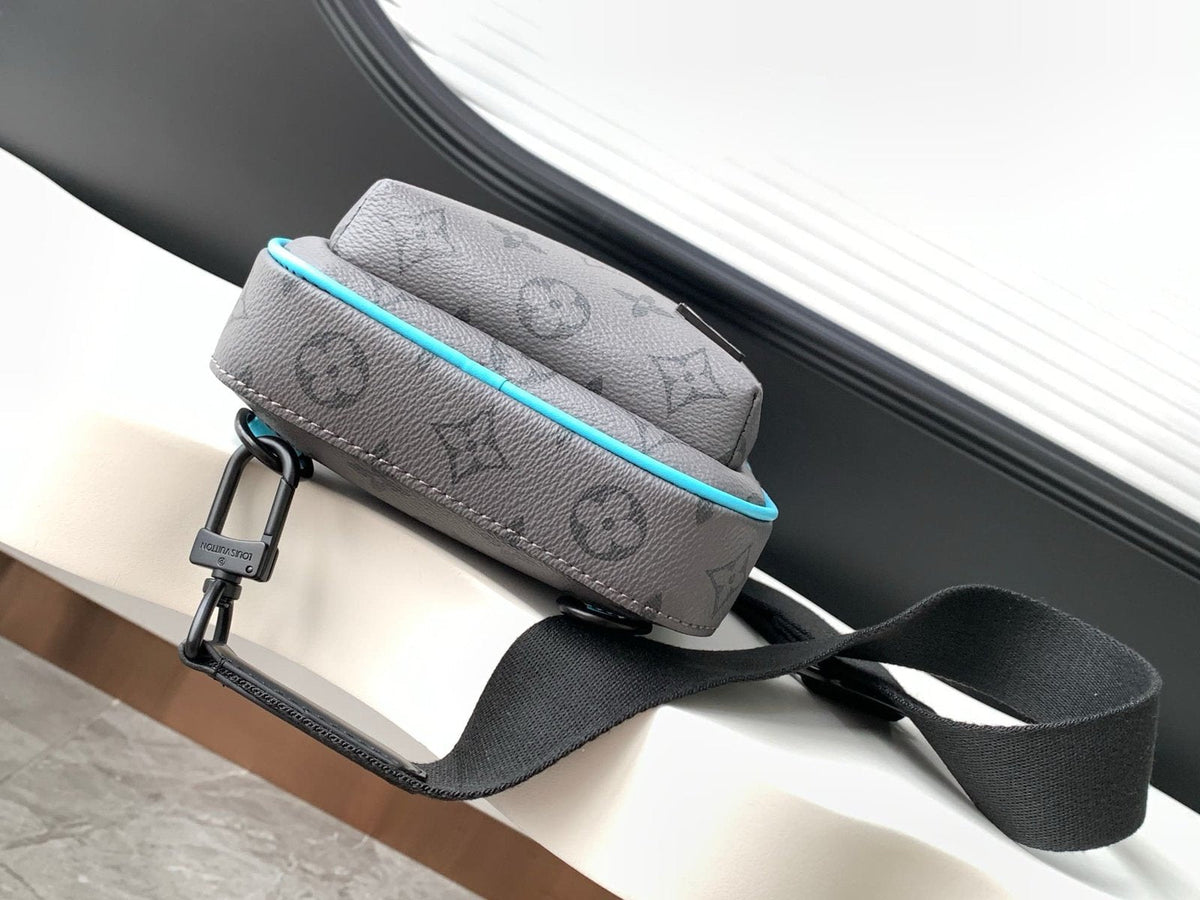 Louis Vuitton M11703 Avenue Slingbag PM